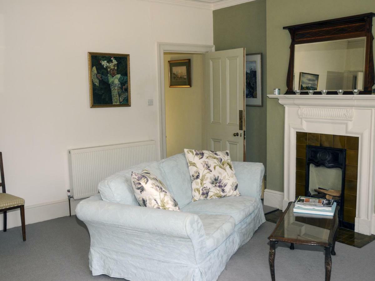 Saffrons Apartment อีสต์บอร์น ภายนอก รูปภาพ